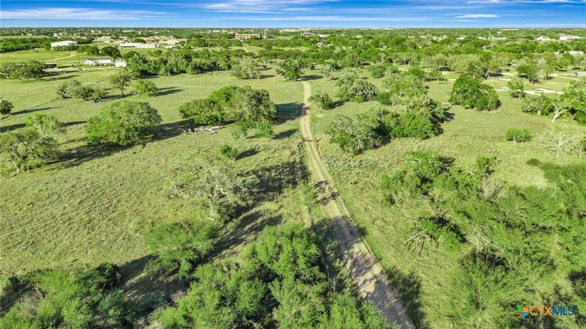 68 acres in Victoria County - photo 15