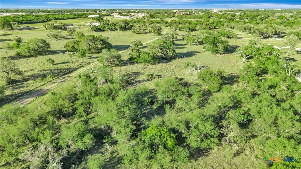 68 acres in Victoria County - photo 14
