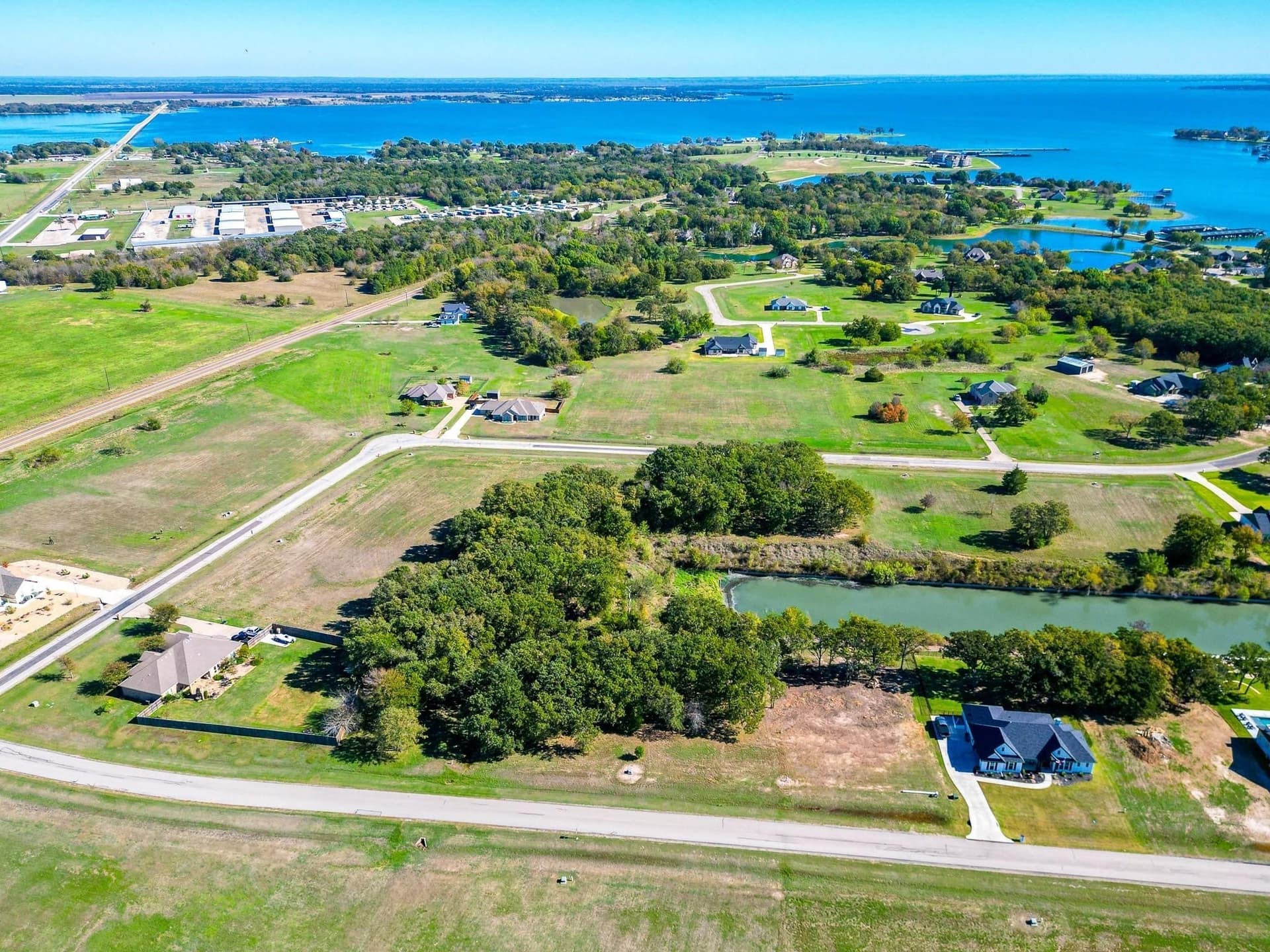 0.5 acres in Navarro County gallery image 2