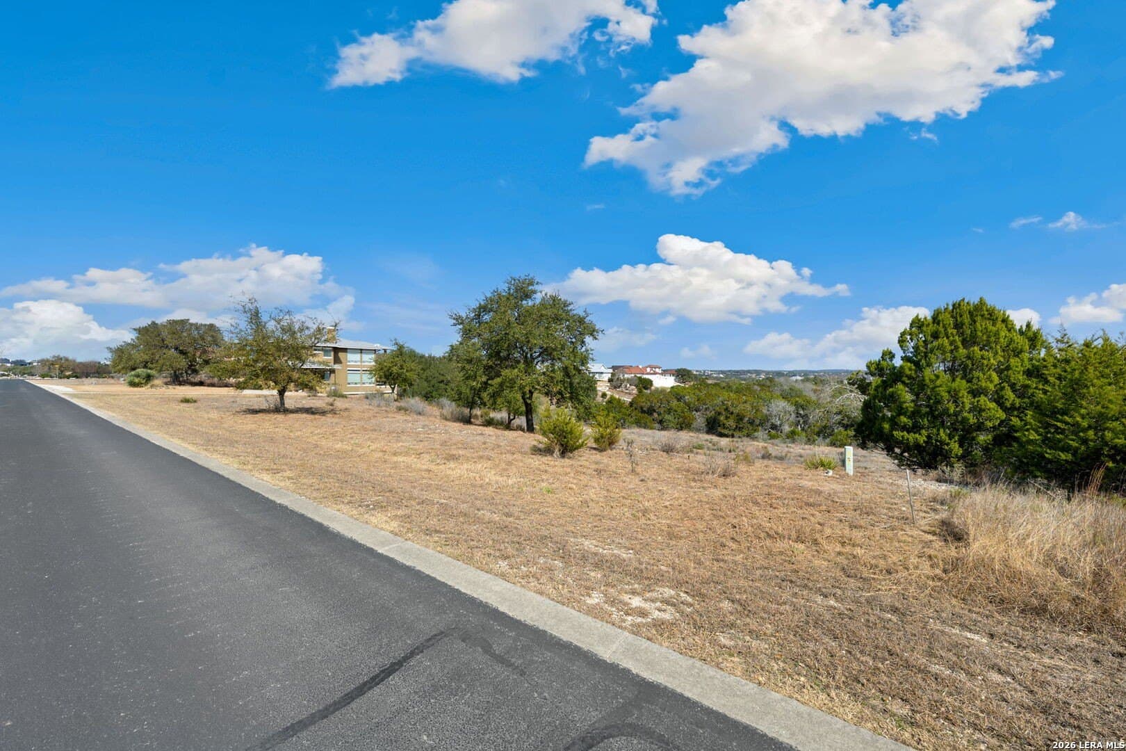 1.1 acres in Comal County gallery image 3