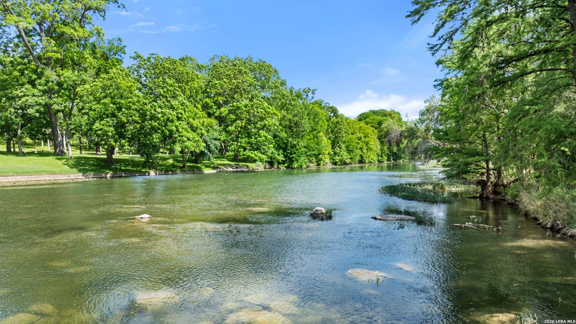 1.04 acres in Comal County gallery image 2