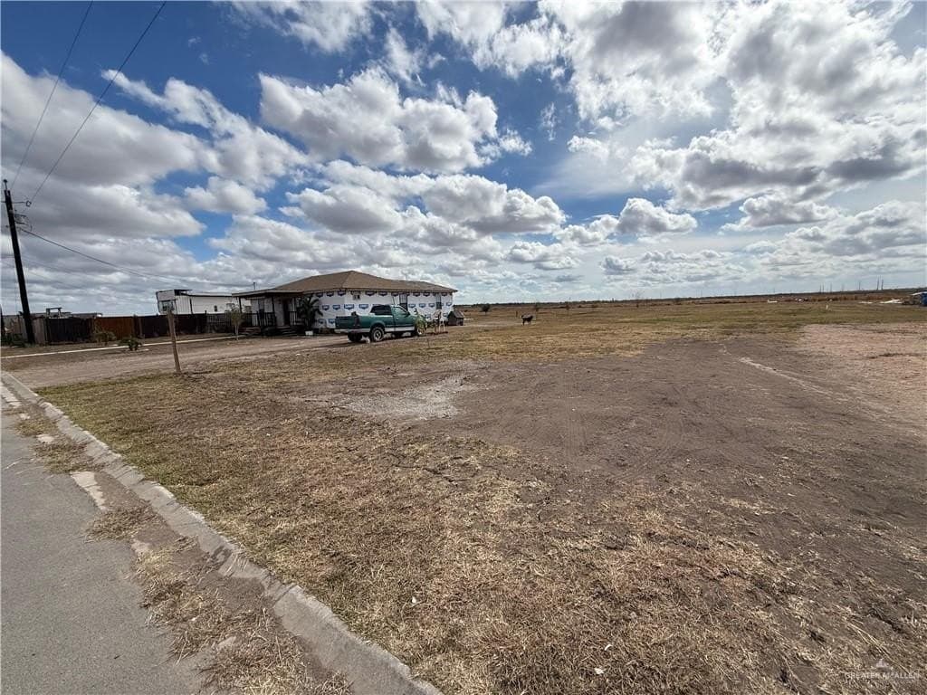 0.5 acres in Hidalgo County gallery image 2