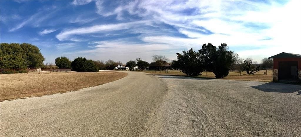 2.4 acres in Hill County - photo 3