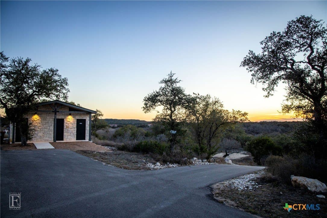 1.42 acres in Comal County - photo 21