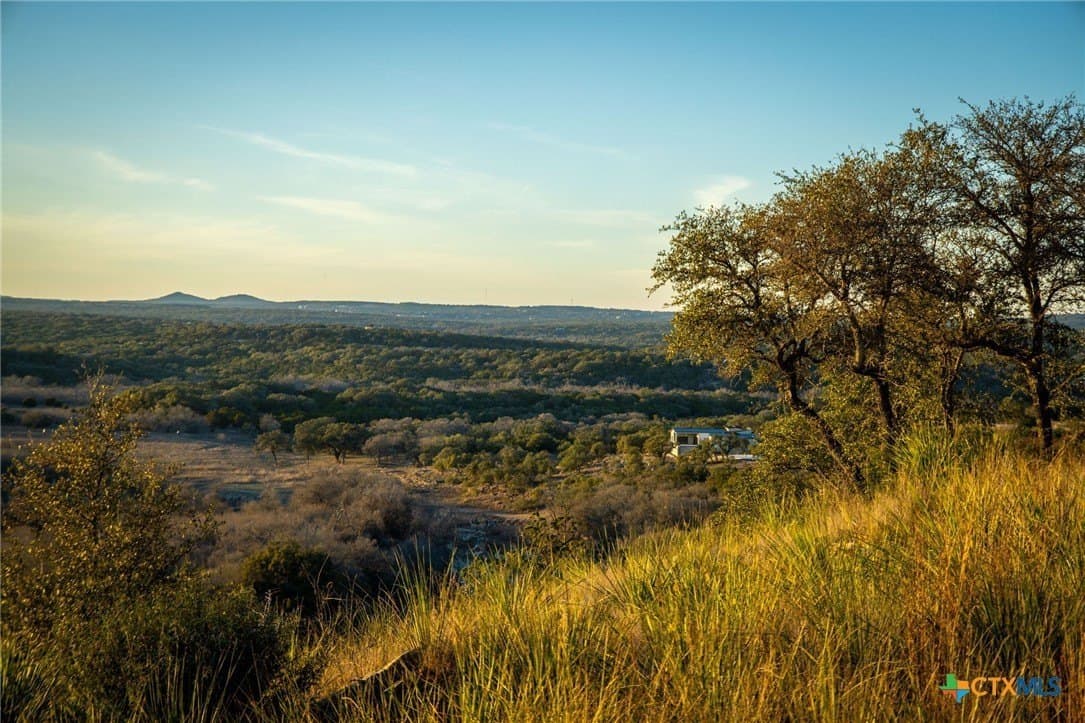 1.42 acres in Comal County gallery image 2