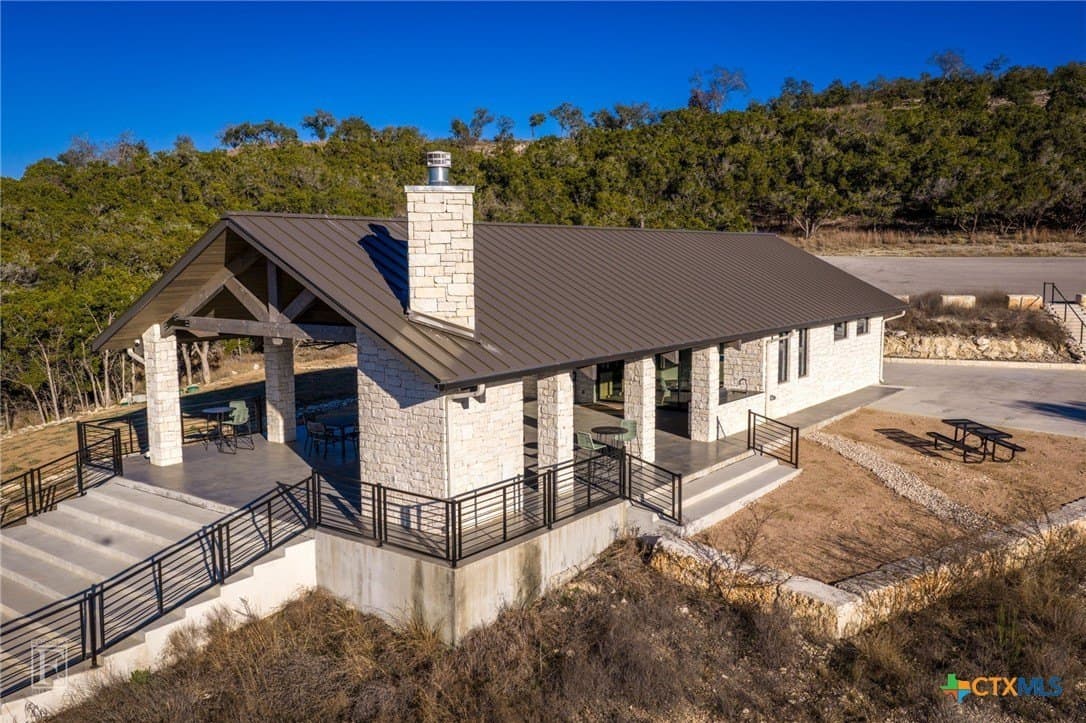 1.42 acres in Comal County - photo 10
