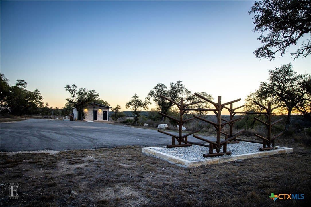 1.42 acres in Comal County - photo 20