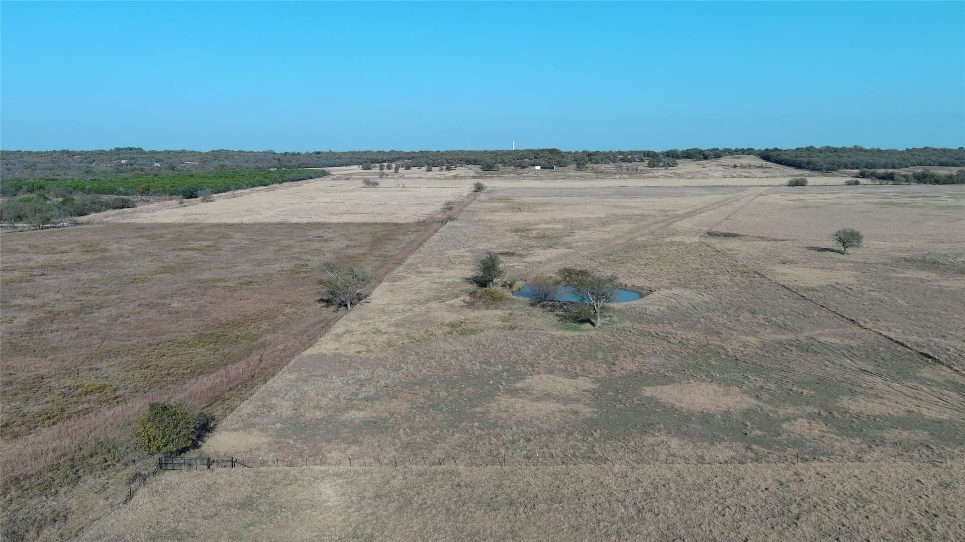 113.88 acres in Hill County - photo 6