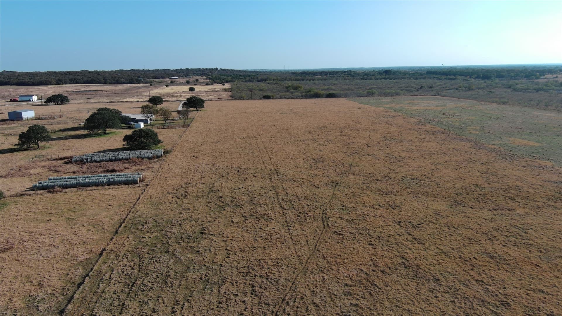 113.88 acres in Hill County - photo 5