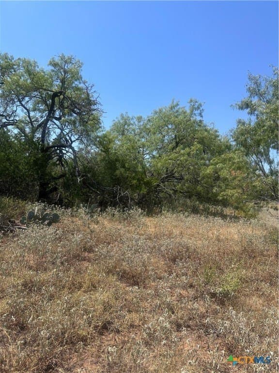 5.7 acres in Wilson County featured view