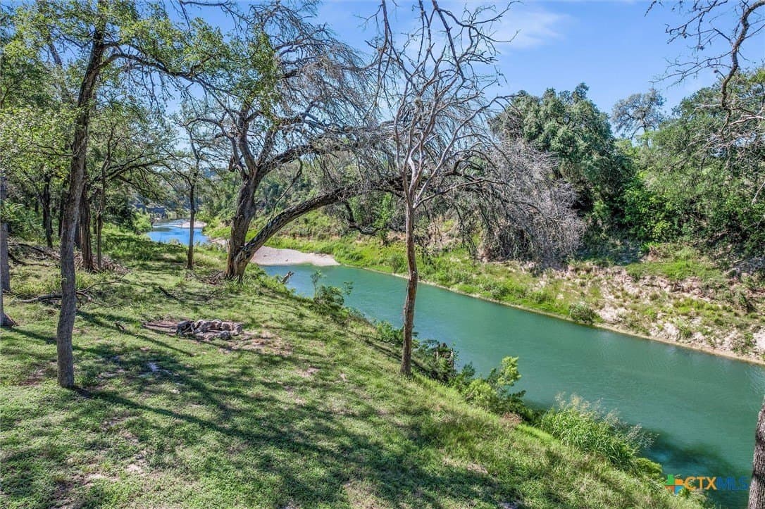 1.72 acres in Comal County - photo 11