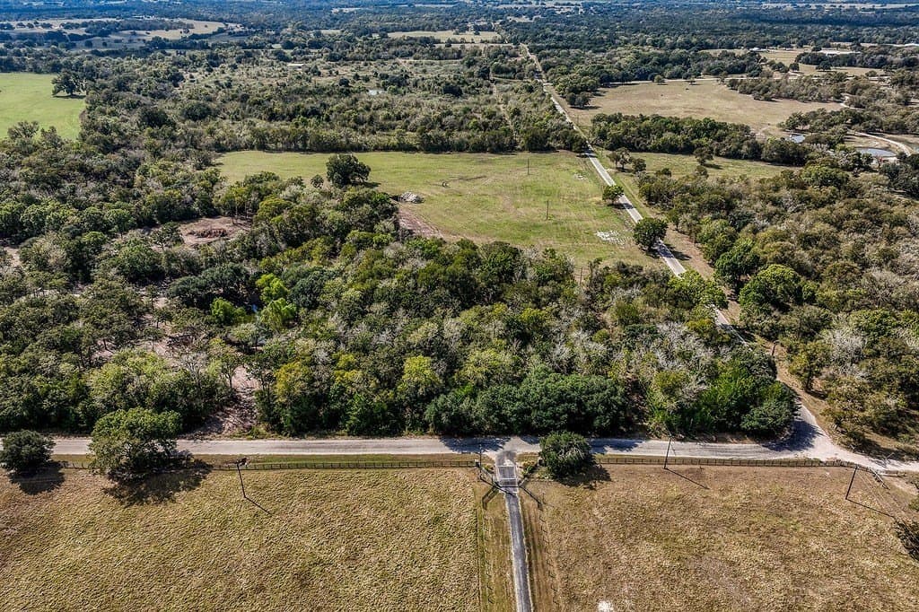 10 acres in Washington County gallery image 3