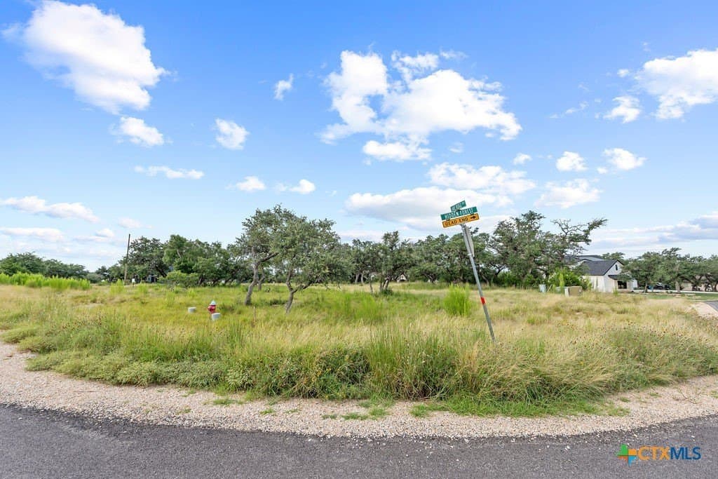 1.02 acres in Comal County gallery image 2