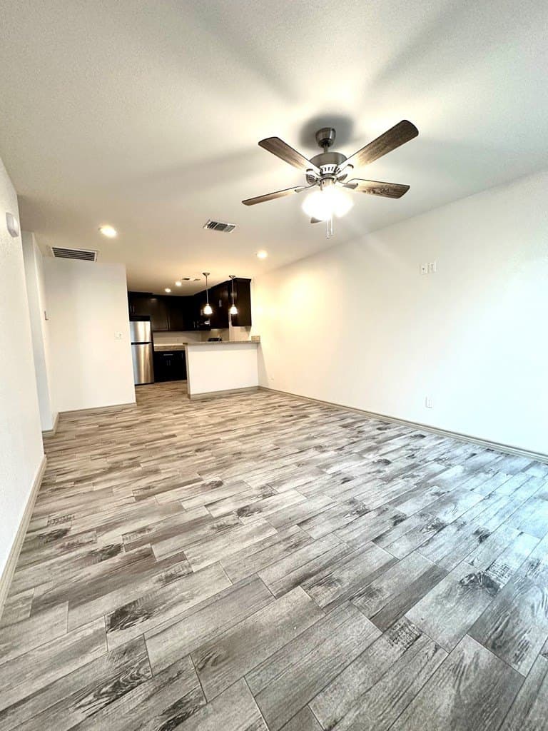 8,400 acres in Maverick County gallery image 2