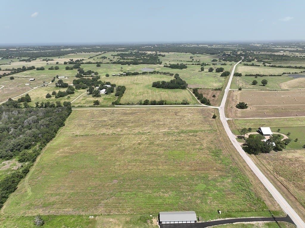 24.98 acres in Fayette County - photo 2