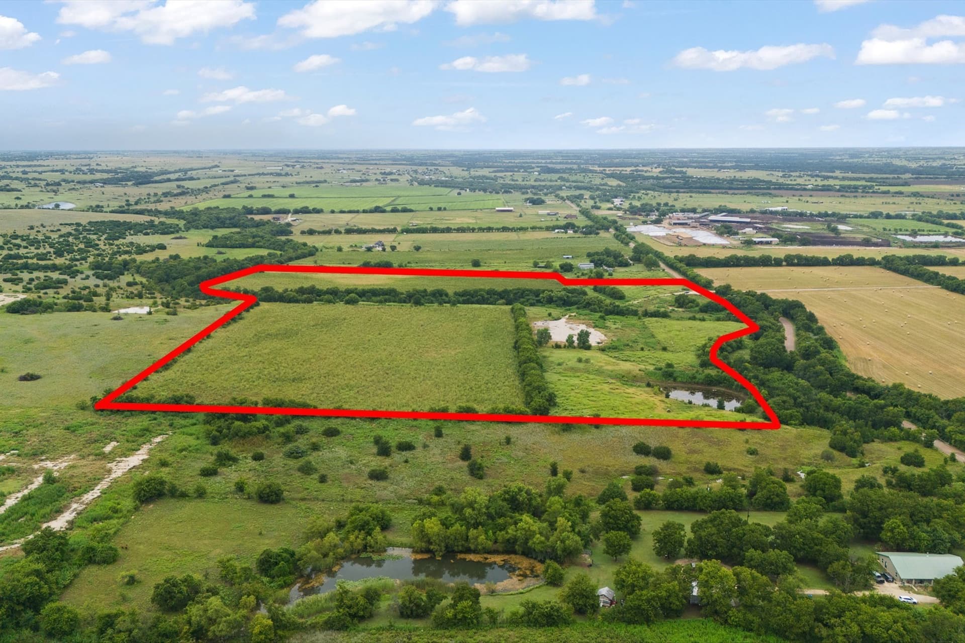 48.05 acres in Johnson County