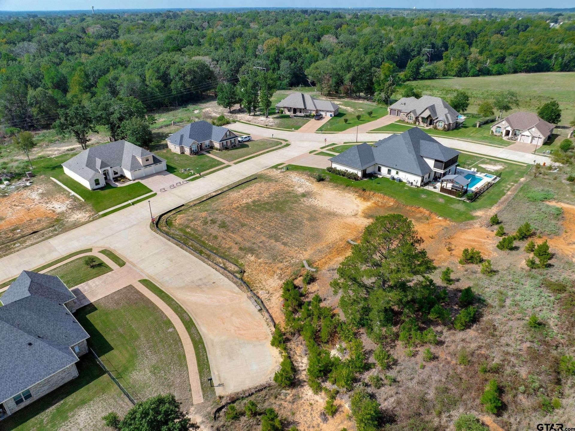 0.5 acres in Smith County - photo 5