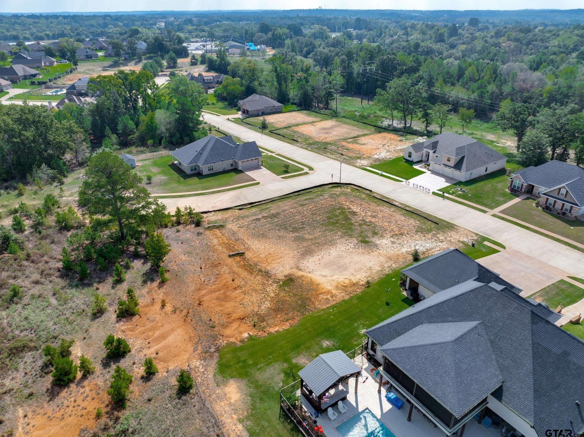 0.5 acres in Smith County - photo 6