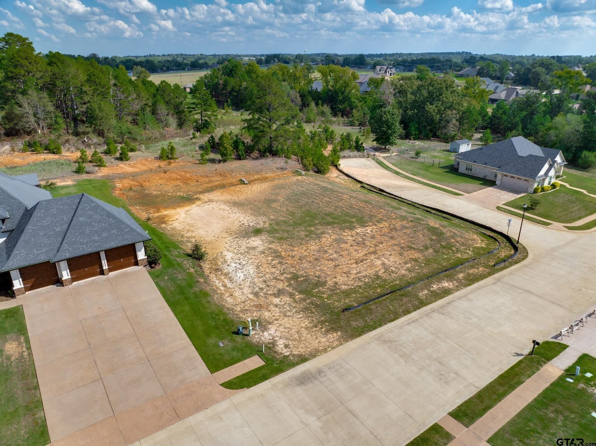 0.5 acres in Smith County - photo 2