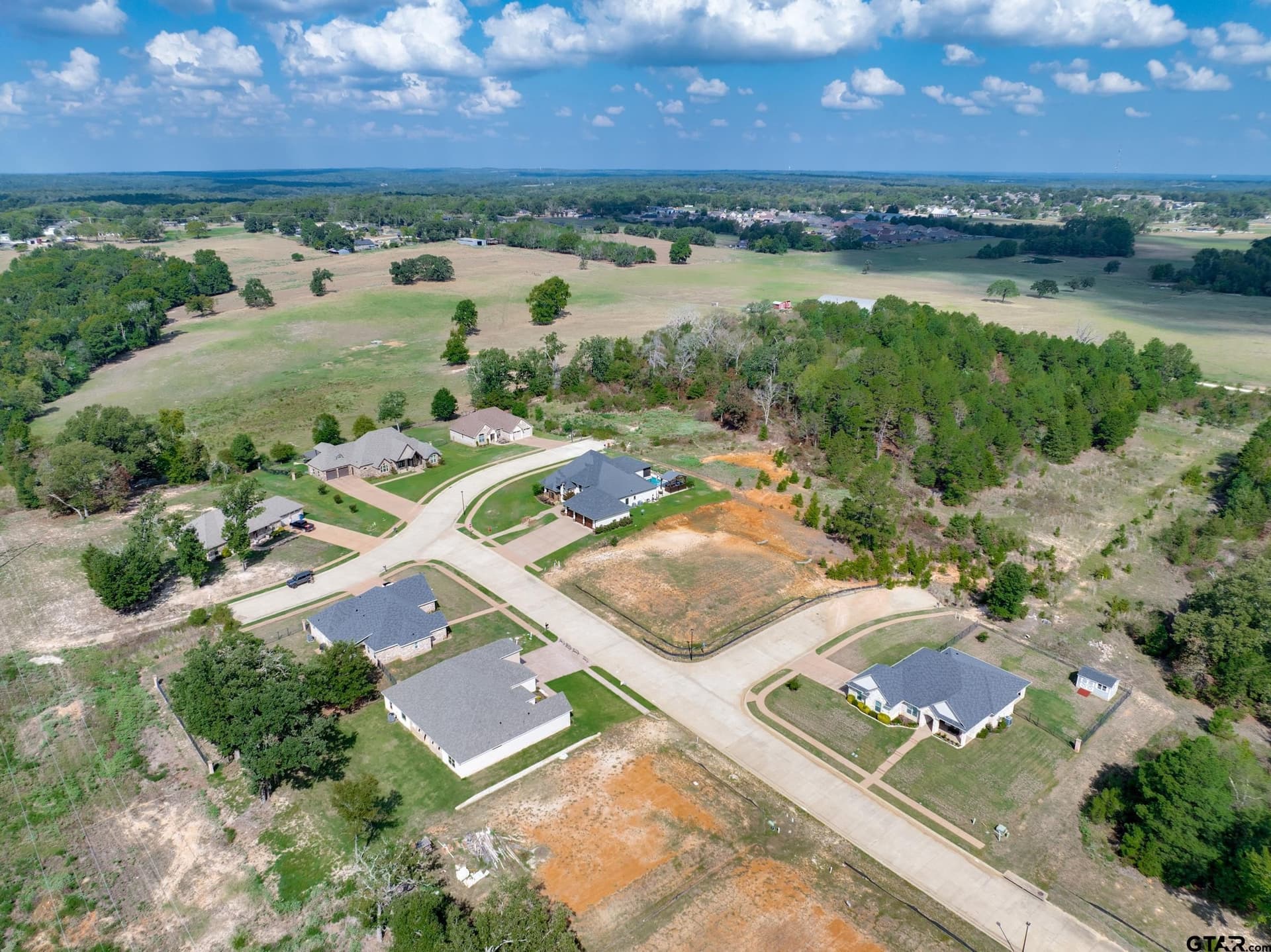 0.5 acres in Smith County - photo 9