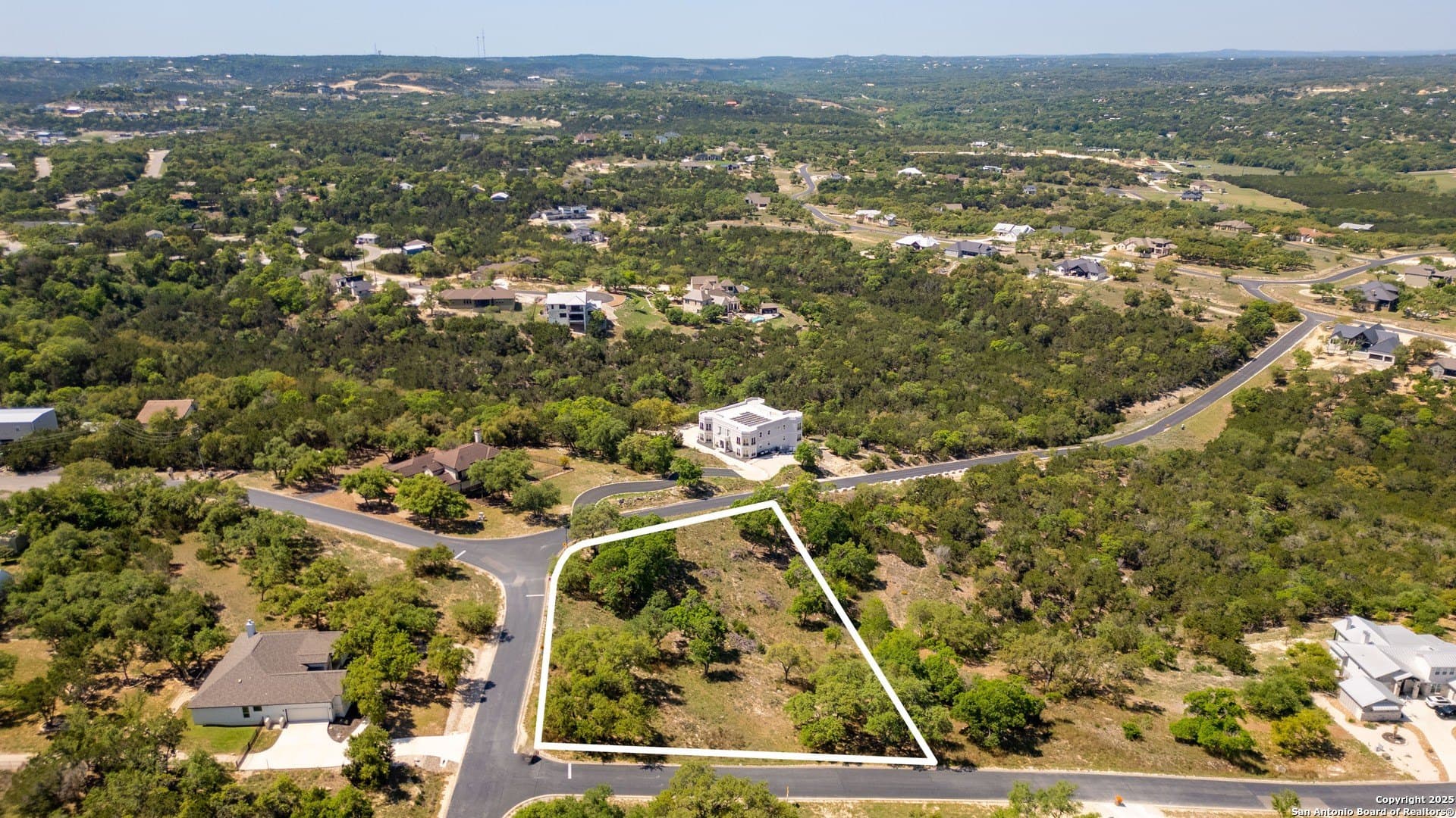 1.14 acres in Comal County - photo 3