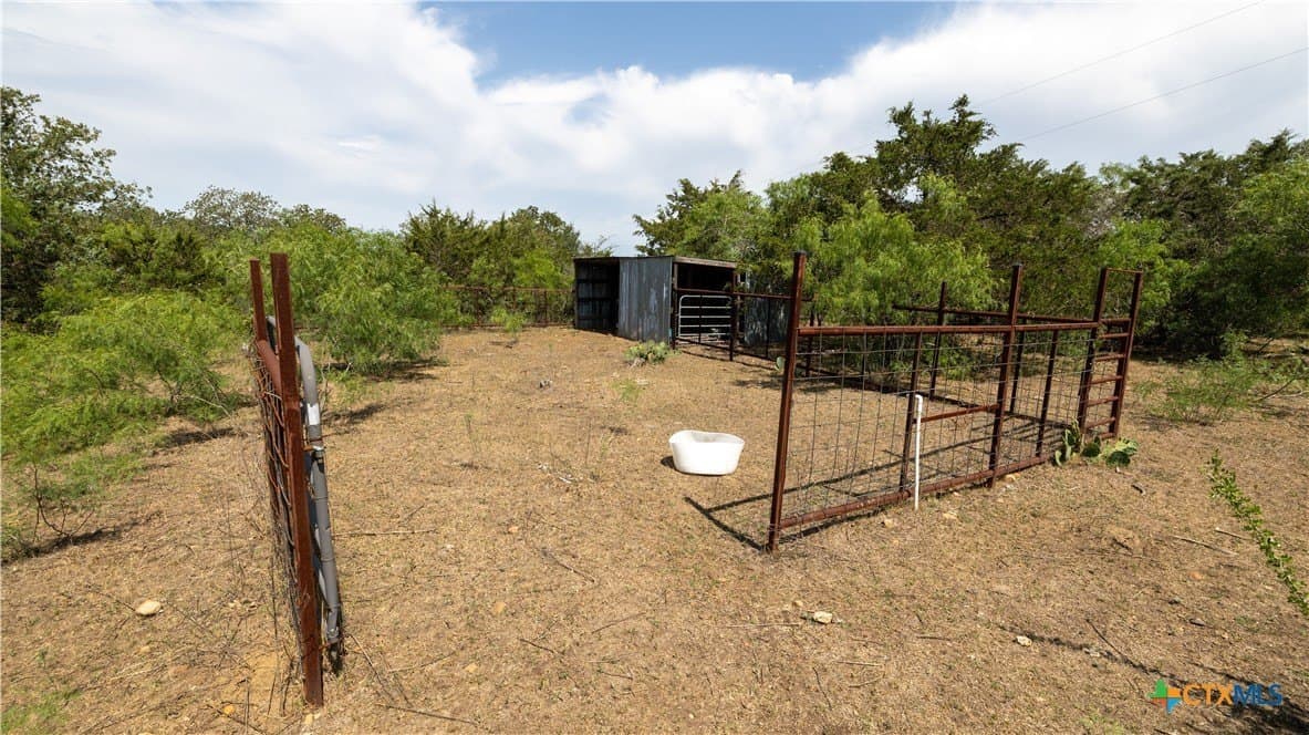 20 acres in Caldwell County - photo 29