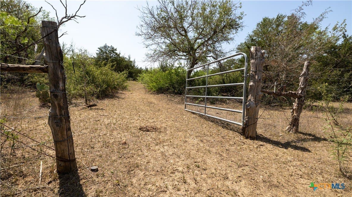20 acres in Caldwell County - photo 28