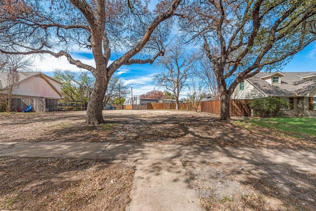 0.24 acres in Dallas County gallery image 2