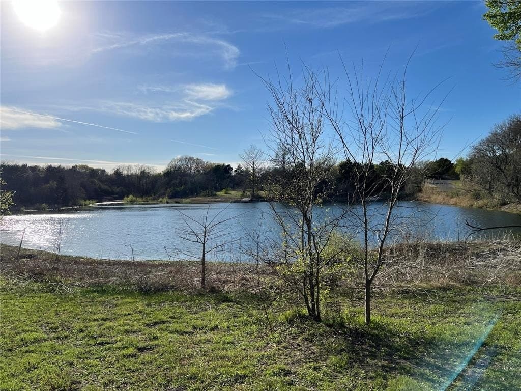 1.54 acres in Ellis County featured view