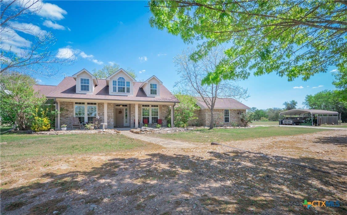 10.65 acres in Lee County