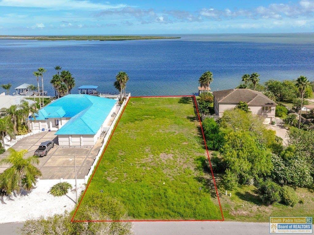 Beach Blvd lot: 25