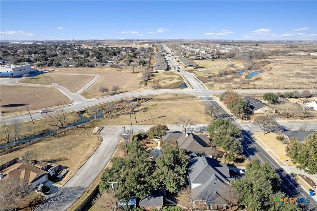 0.68 acres in Williamson County - photo 10