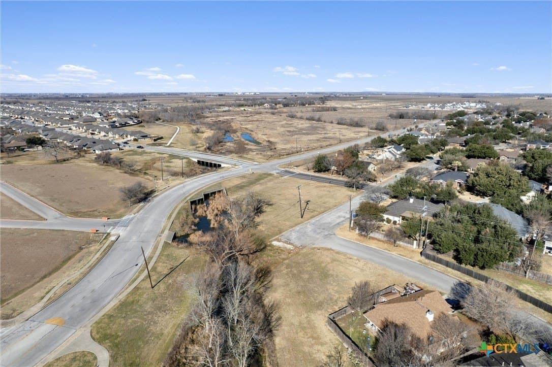 0.68 acres in Williamson County - photo 8