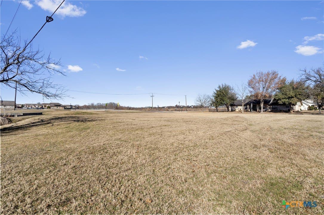 0.68 acres in Williamson County - photo 11