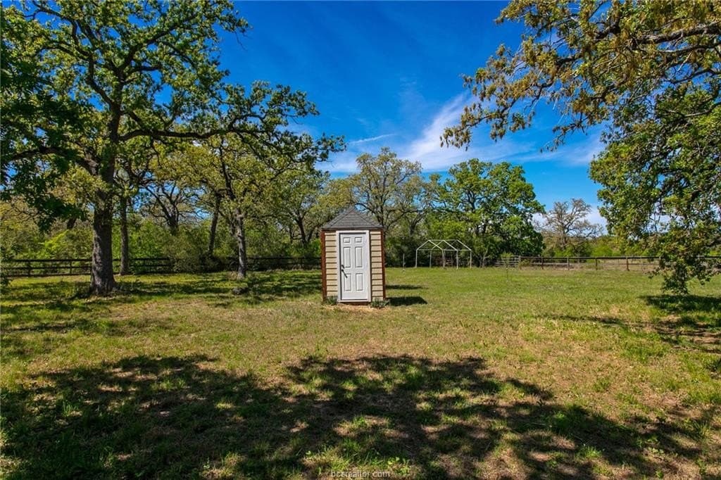 23.5 acres in Burleson County - photo 37