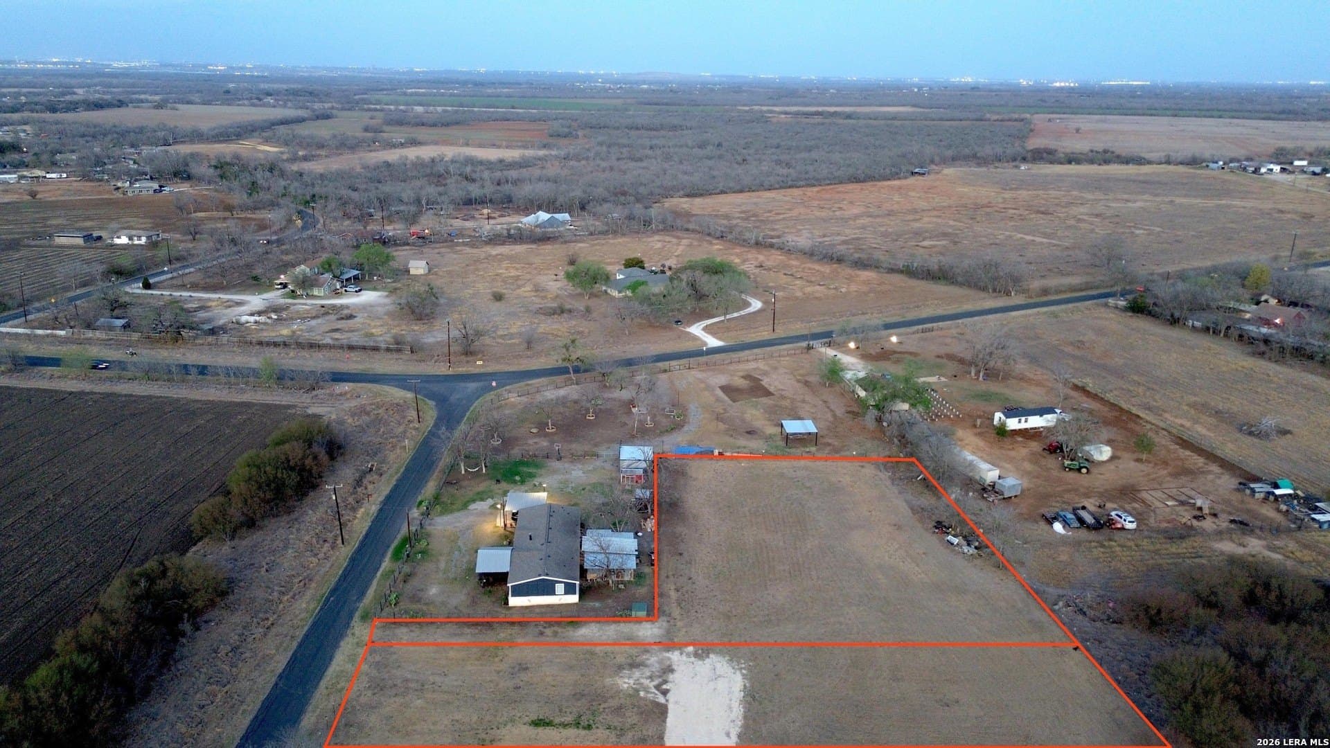 1.43 acres in Bexar County gallery image 3