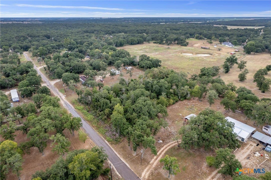 1.4 acres in Milam County gallery image 4
