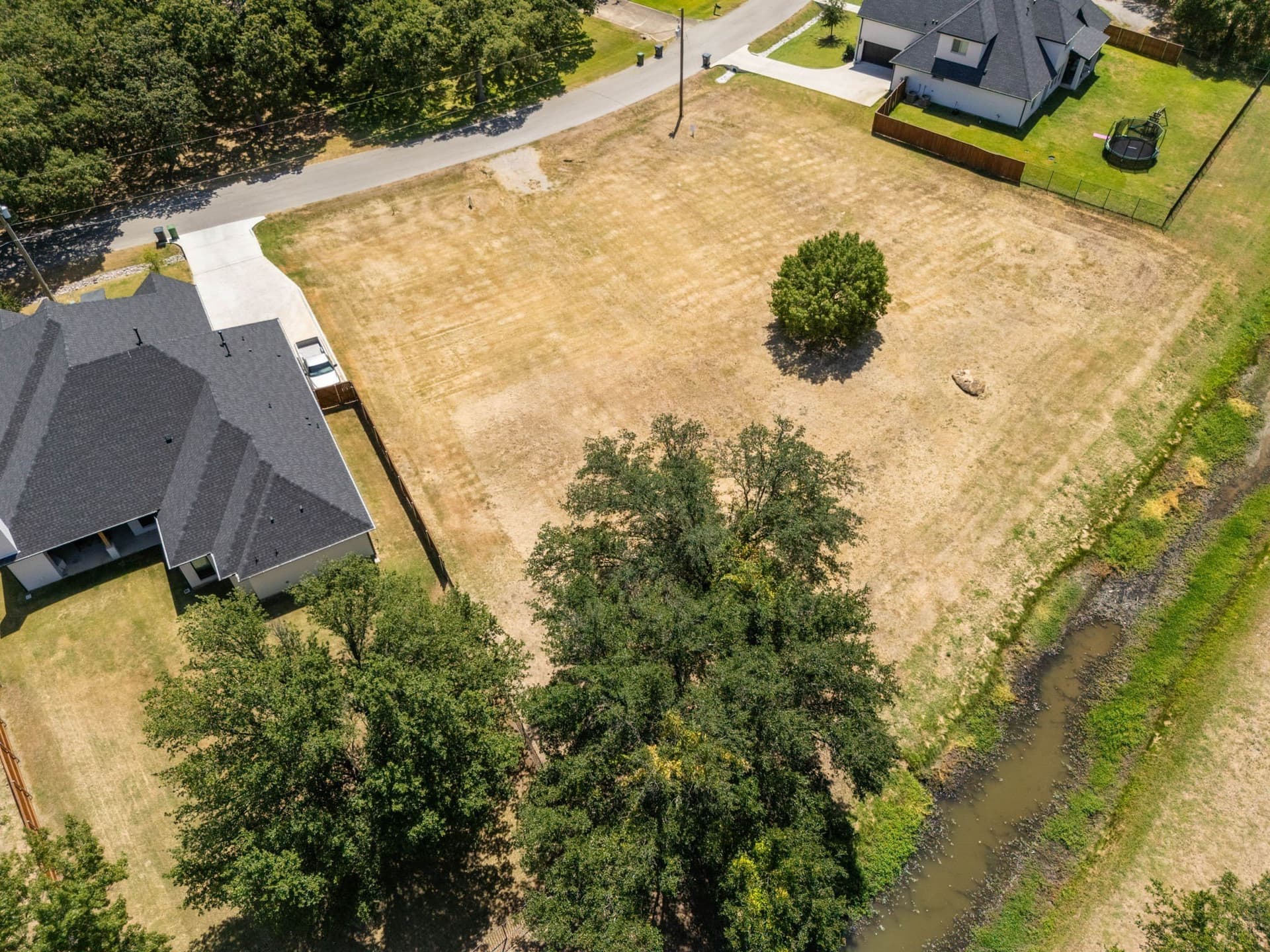 0.34 acres in Tarrant County - photo 3
