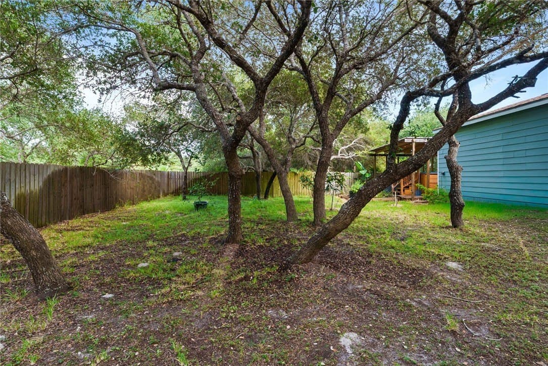 22,215 acres in San Patricio County - photo 26