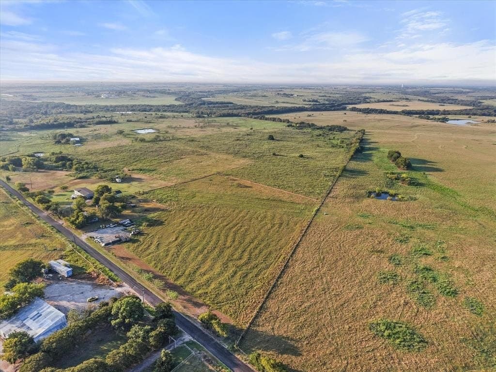 1.56 acres in Ellis County gallery image 4