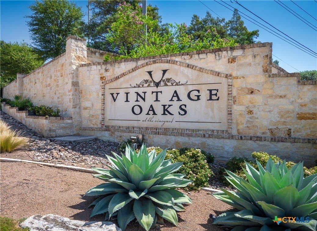 1.2 acres in Comal County - photo 2