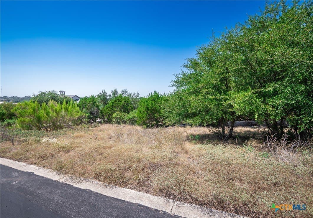 1.2 acres in Comal County - photo 4