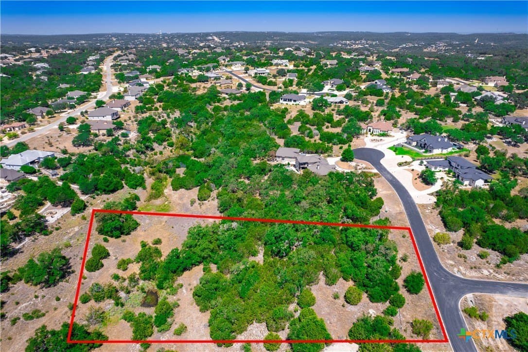 1.2 acres in Comal County - photo 3