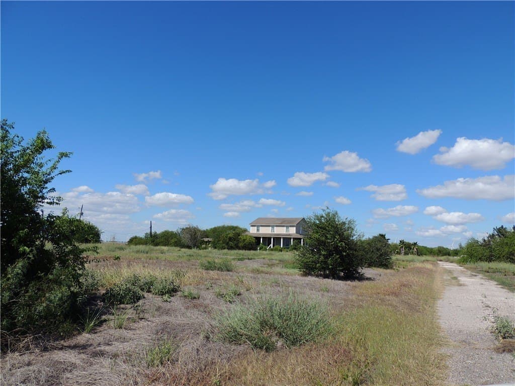 11 acres in San Patricio County
