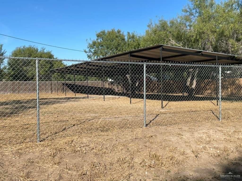0.32 acres in Hidalgo County - photo 3