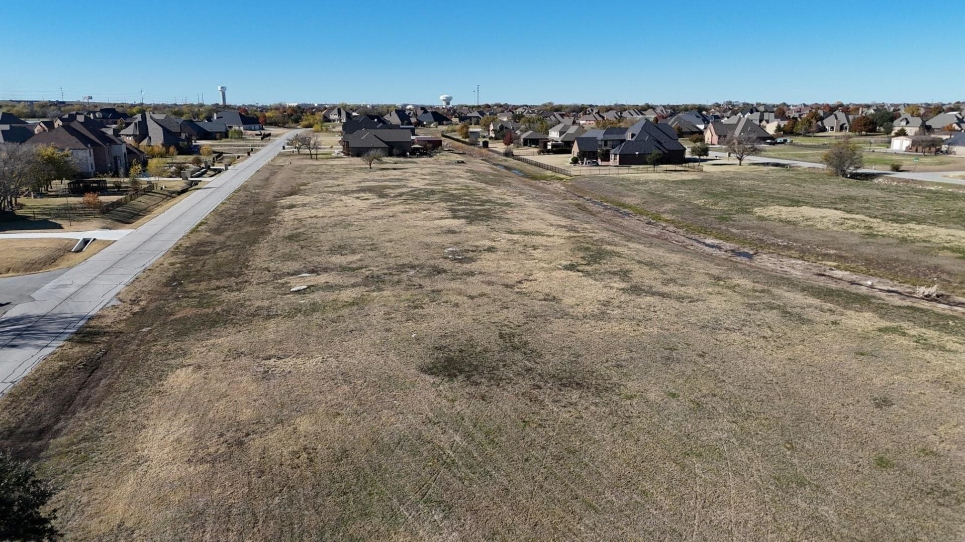 3.48 acres in Tarrant County - photo 2