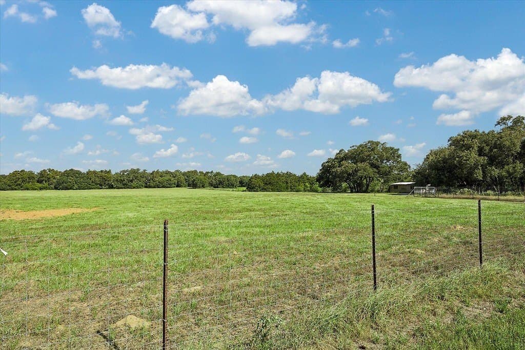 4.37 acres in Austin County - photo 2