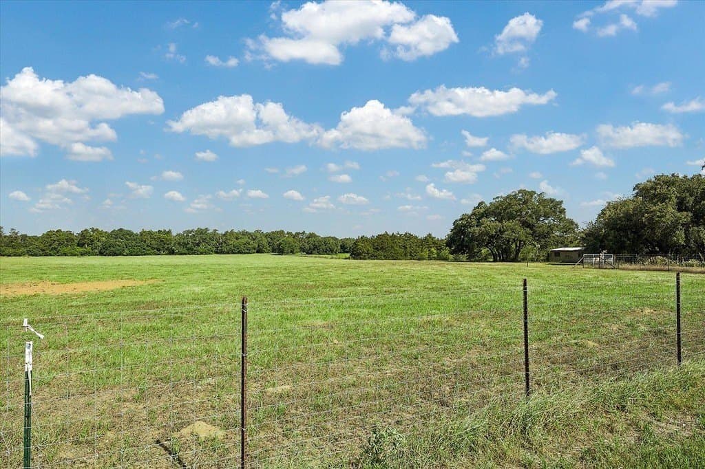 4.37 acres in Austin County - photo 3