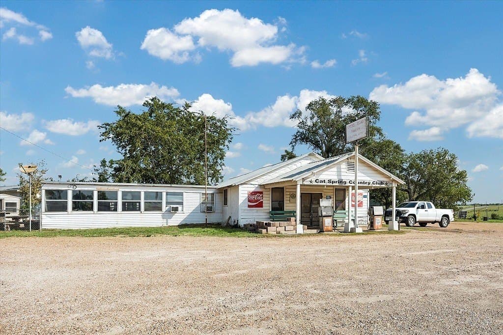 4.37 acres in Austin County - photo 11