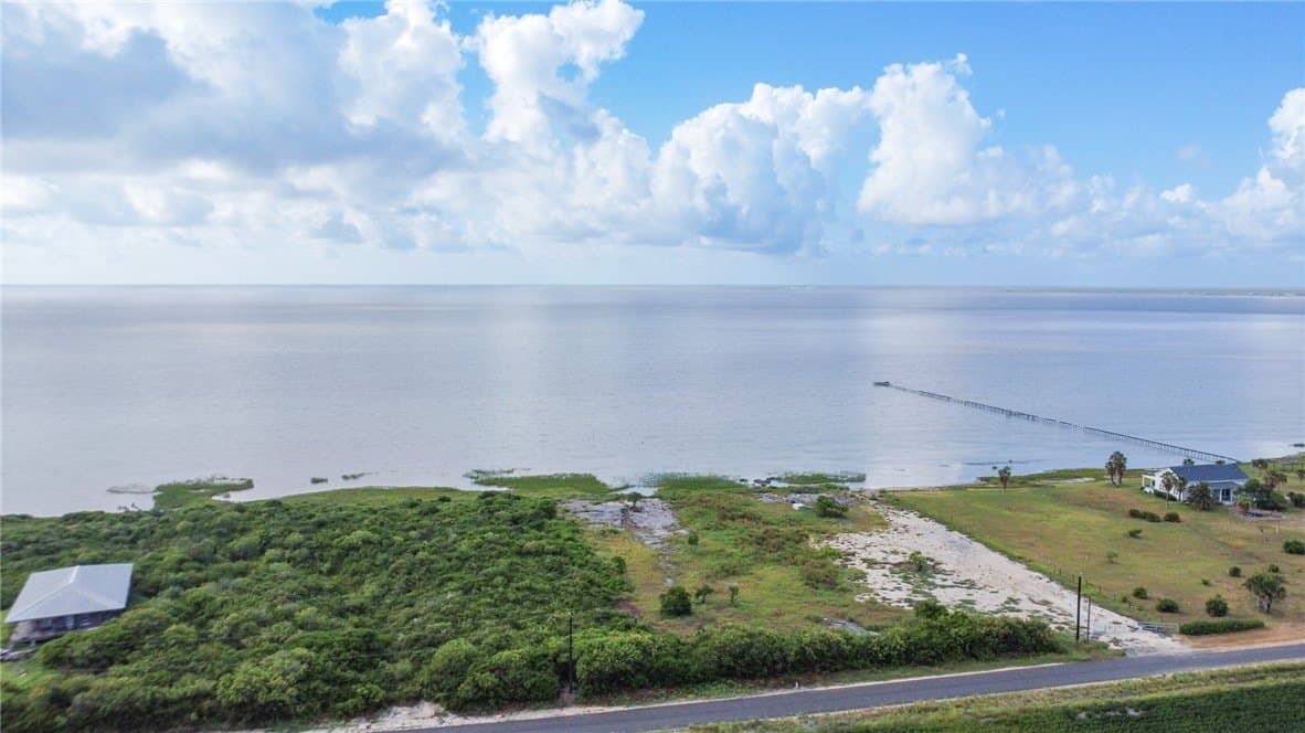 0.92 acres in Refugio County featured view